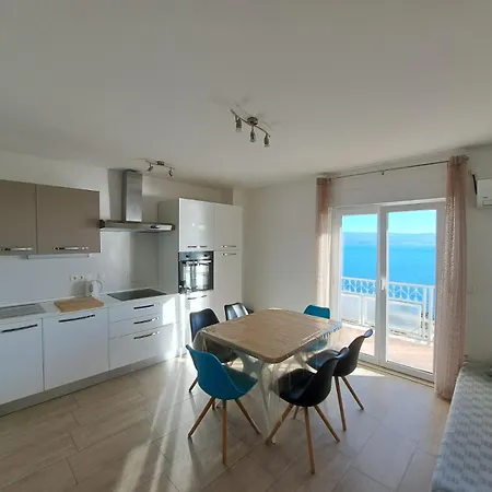 Leon Apartamento Omiš
